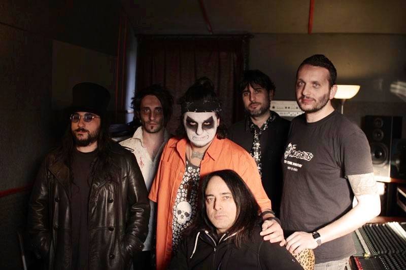 THe mugshots studio Freddy Delirio 2016