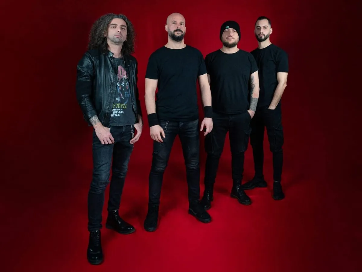 Crossbones band