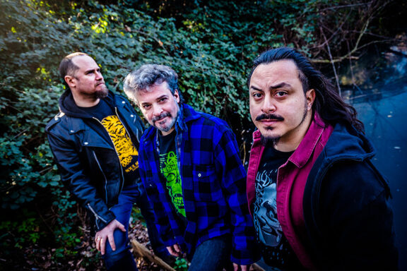 Shockproof: la heavy metal band romana rinnova con Time To Kill Records