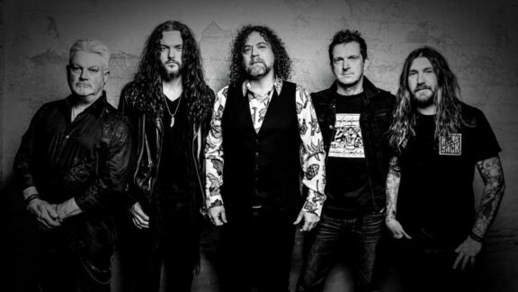 Tygers Of Pan Tang: il lyric video ufficiale di ‘Cruel Hands of Time’ dalla reissue di “Ambush”