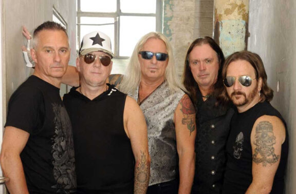 Heavy Pettin’: dopo oltre 30 anni dall’ultimo disco, a San Valentino il nuovo EP “4 Play”