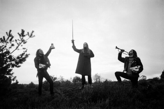 Turia: Eisenwald offre in streaming il nuovo album “Degen van Licht”