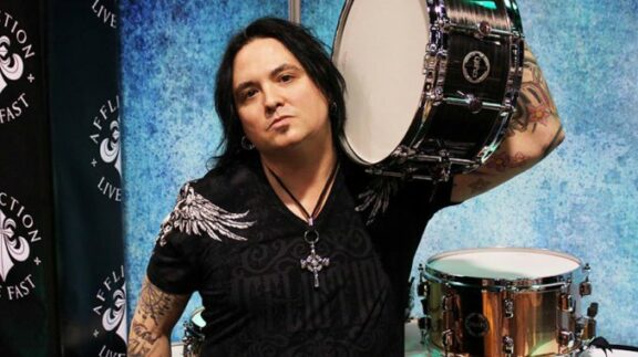 Faster Pussycat: Chad Stewart, ‘Io, guarito dal COVID-19’