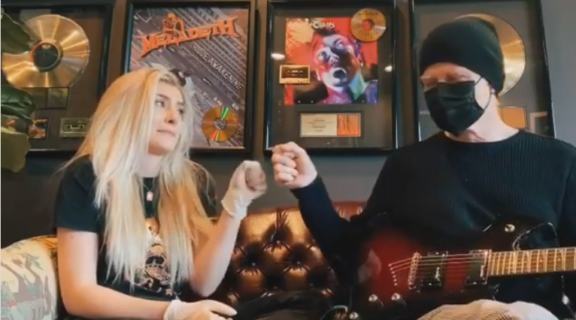 Megadeth: Dave Mustaine duetta in quarantena con la figlia su ‘Come Together’ dei Beatles