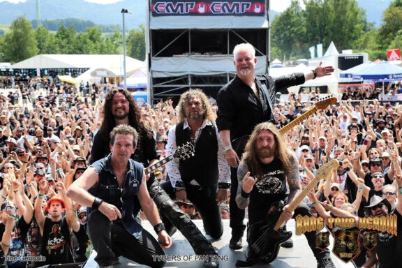 Tygers Of Pan Tang: il chitarrista Micky Crystal lascia la band