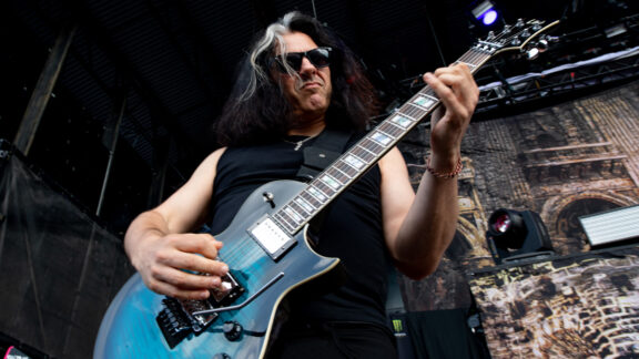 Testament: Alex Skolnick, il guitar playthrough ‘Return to Serenity’
