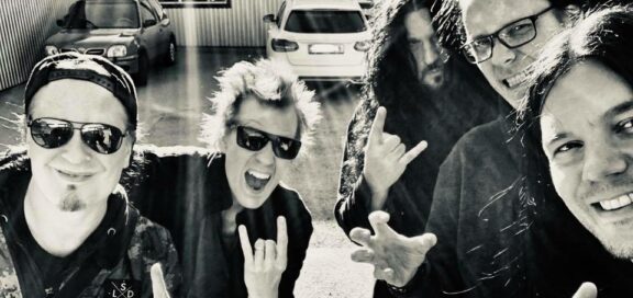 Black Earth (con membri di Arch Enemy): guarda il live video di ‘The Immortal’ dal concerto di Tokyo