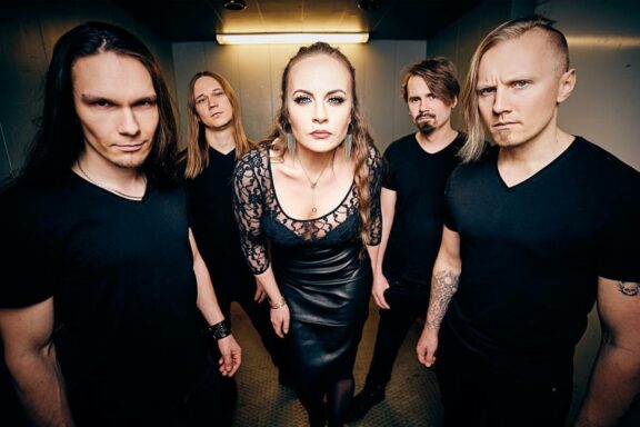 Smackbound: ecco il music video ufficiale di ‘Close to Sober’, dal debut-album “20/20”