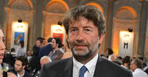 Interviene il Ministro Franceschini sui voucher, “Se non c’è una nuova data dello stesso artista lo spettatore ha diritto al rimborso”