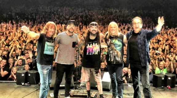Flying Colors (Mike Portnoy, Steve Morse, Neal Morse) a settembre “Third Stage: Live in London”