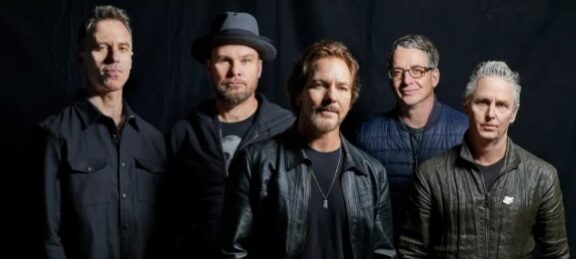 Pearl Jam: dal vivo per la prima volta della nuova canzone ‘Gigaton’, video