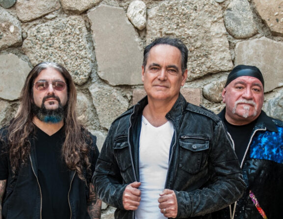 Neal Morse, Mike Portnoy, Randy George: la cover di ‘It Don’t Come Easy’ di Ringo Starr, video