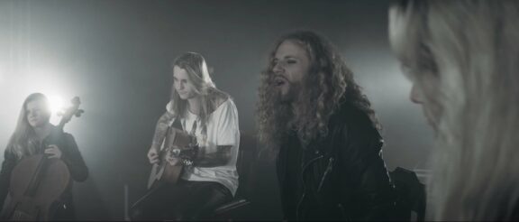 Deaf Rat: l’official music video di ‘Bad Blood’