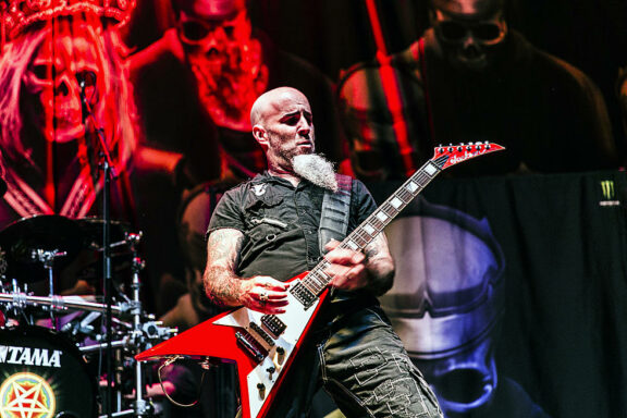 Anthrax: suonano dal vivo un assaggio di ‘Domination’ come tributo a Dimebag Darrell