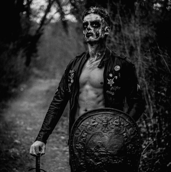 Maxime Taccardi: esce ‘The Book of Death’, libro ufficiale dell’artista francese