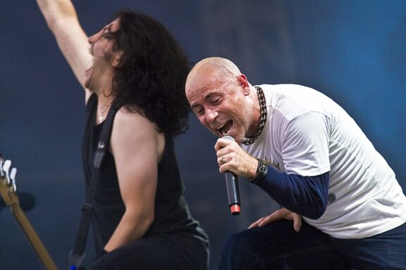 John Bush: pensa a un tour da solista nel 2023 per celebrare due dei suoi album più rappresentativi negli Anthrax