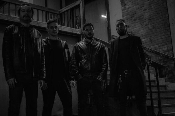 Mother Augusta: guarda il video di ‘The Burning Sun of Despair’