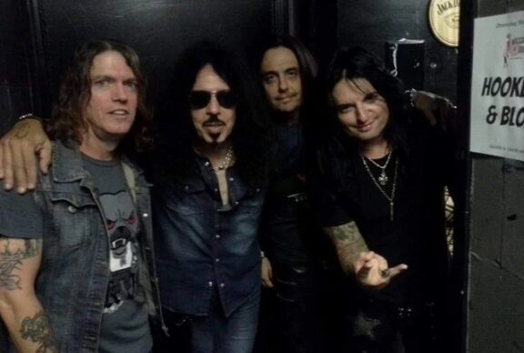 Hookers & Blow: pubblicata la cover di ‘Trampled Underfoot’ dei Led Zeppelin, con Frankie Banali