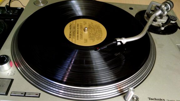 Le vendite dei vinili superano quelle dei CD per la prima volta dal 1986