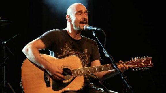 Hartmann: al via un tour europeo in acustico