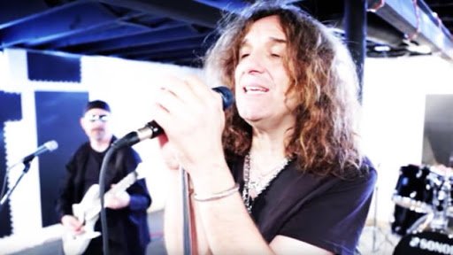 Talas: Phil Naro e il cancro alla lingua, ‘A volte è stato doloroso cantare, ma sono comunque riuscito a finire il nuovo disco’