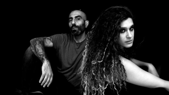 Six Degrees: il lyric video di ‘Imperfect’