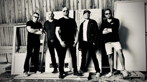 Sole Syndacate: online il lyric video di ‘Brothers’