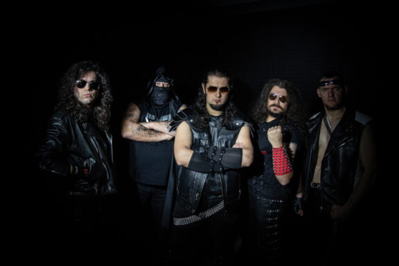 Evilizers: svelato il lyric video di ‘Holy Shit’
