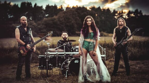 Surma: il nuovo album “The Light Within” nelle parole della cantante Viktorie Surmøv