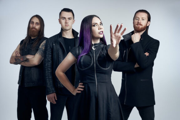 Skarlett Riot: realizzato il singolo e video di “Stronger”