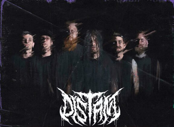 Distant: guarda il videoclip per la title-track (con Adam Warren) del nuovo LP “Aeons of Oblivion”