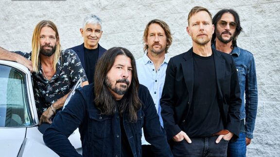 Foo Fighters: guarda il video musicale animato per la canzone ‘Chasing Birds’