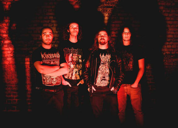 Creeping Fear: guarda il bass playthrough video di ‘Deceitful Tongues’
