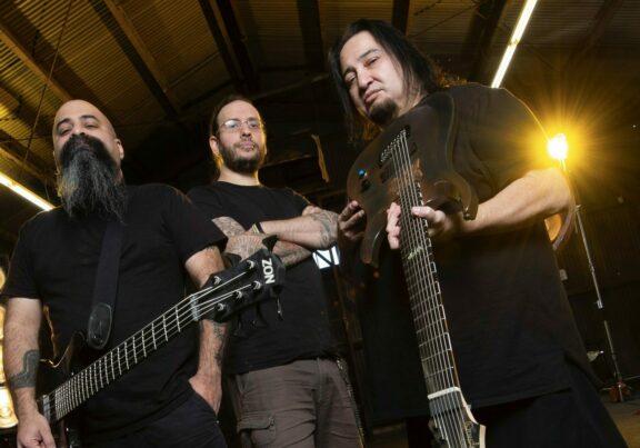 Fear Factory: Dino Cazares, ‘Reunion della formazione classica? Impossibile, nemmeno per tutti soldi del Mondo’