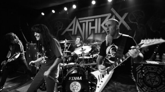 Anthrax: trasmettono in diretta dal concerto di Sturgis ‘Fight ´Em ´Til You Can´t’ e ‘Madhouse’