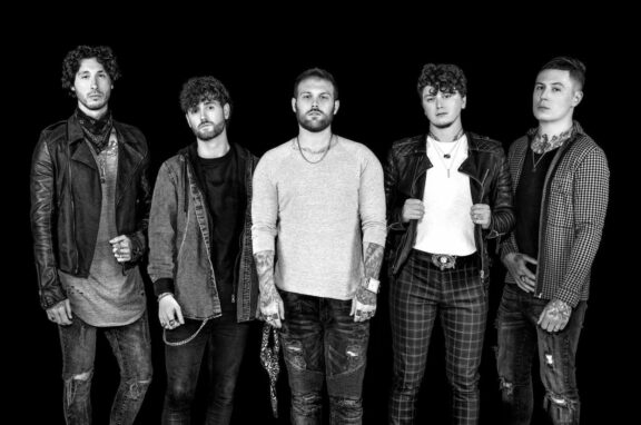 Asking Alexandria: pubblicato il music video per il nuovo singolo ‘Alone Again’