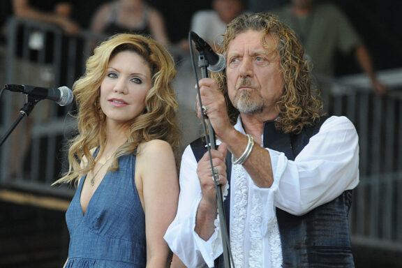 Robert Plant & Alison Krauss: annunciano il nuovo album “Raise The Roof”, ascolta il primo brano inedito
