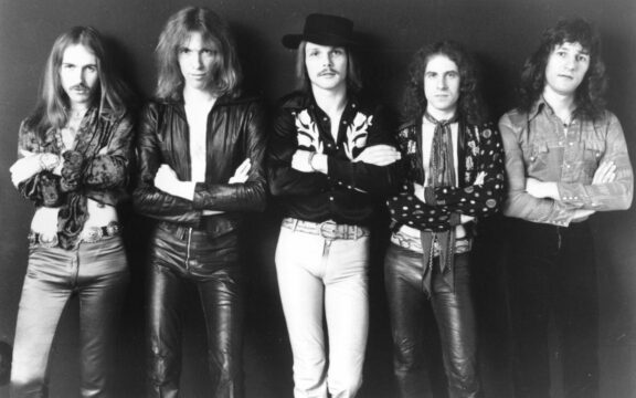 Scorpions: “Virgin Killer” bannato da uno store online svedese