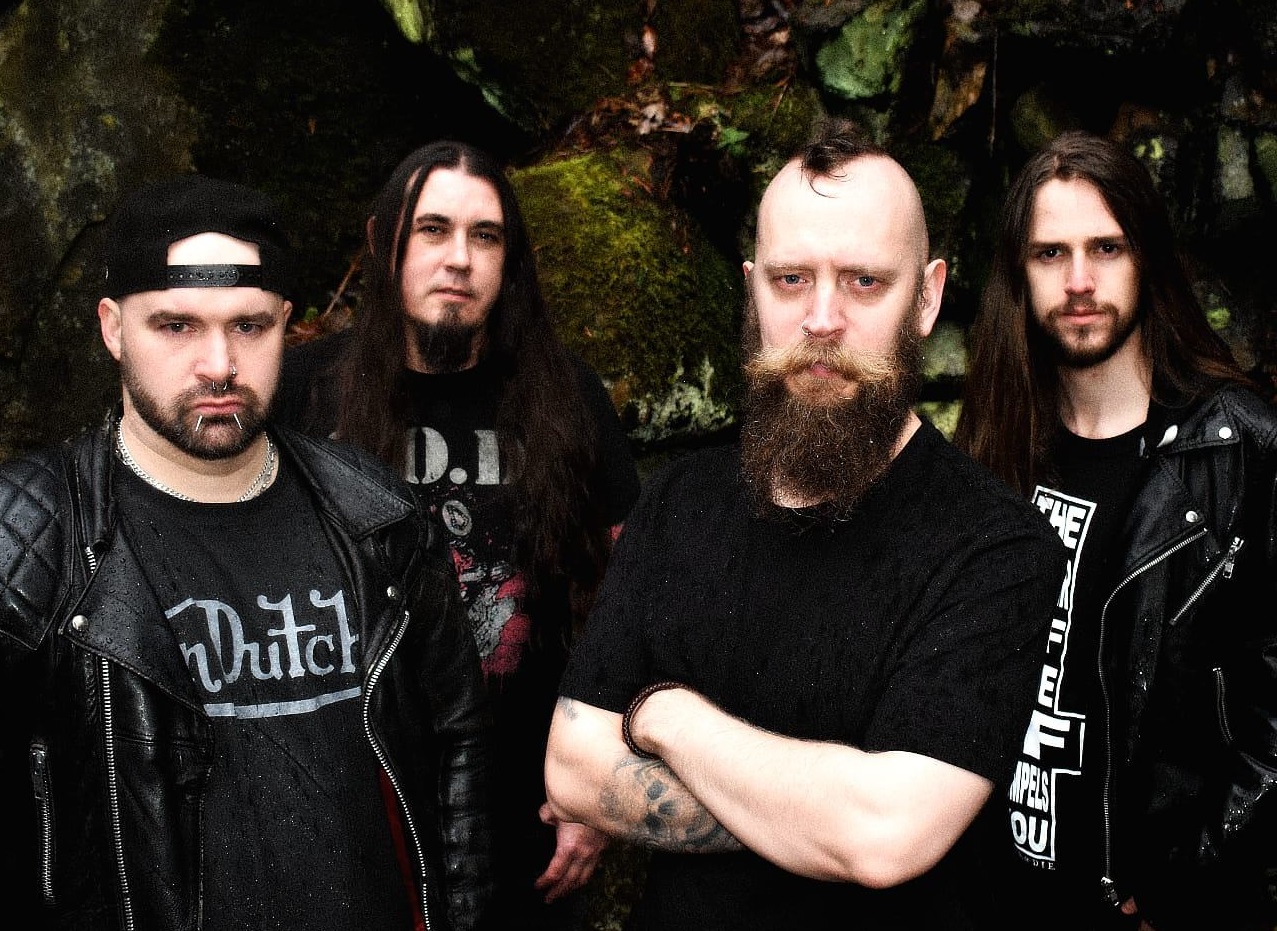 Ол дрейк evile. Evile matt drake. Трэш металлисты. Evile infected nations. Mini_evile.