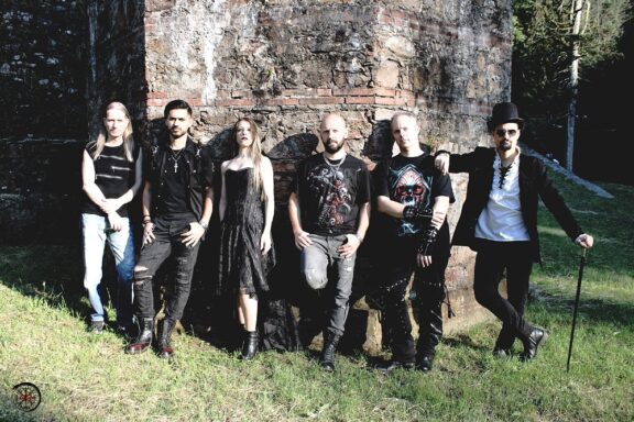 Leaden Tears: firmato il contratto discografico con Broken Bones Records, debut-album a gennaio