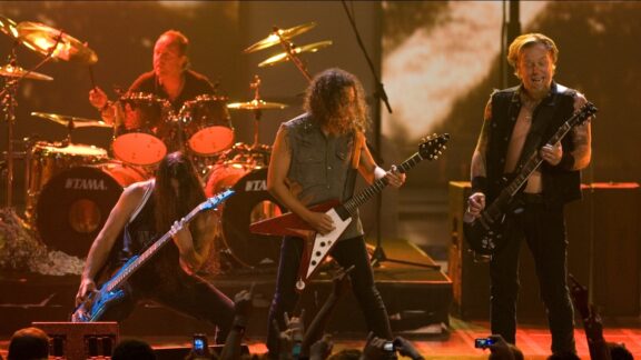 Metallica: la nuova versione live di ‘Enter Sandman’