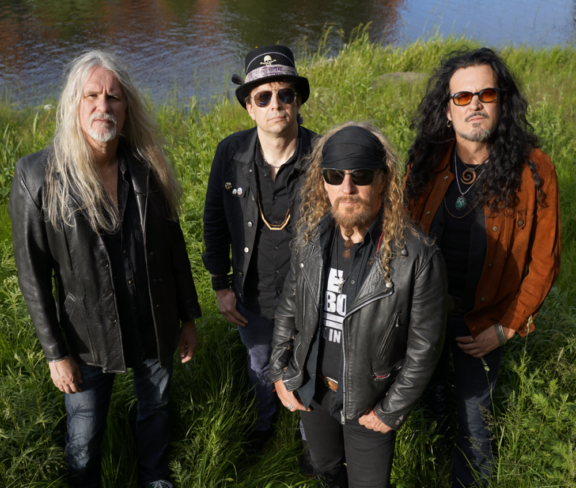 The Quill: la cover di ‘Where Eagles Dare’ degli Iron Maiden