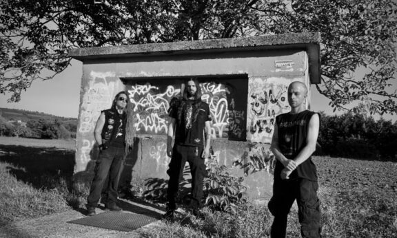 Exhaustion: pubblicato ‘Heavy Metal Hikers’, il primo singolo
