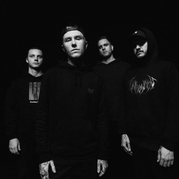 Thrown: il nuovo singolo ‘new low’