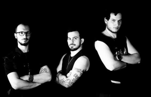 Dirty Blade: nel roster della Wanikiya Record