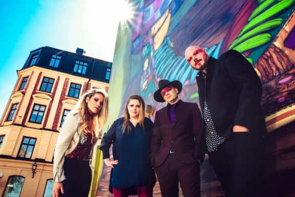 Donna Cannone: a fine maggio il debut-album omonimo