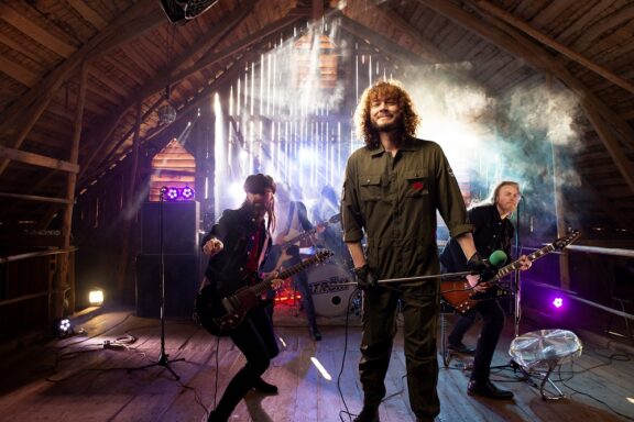 Ström: ecco il video del nuovo singolo ‘Ta Mig Tillbaks’