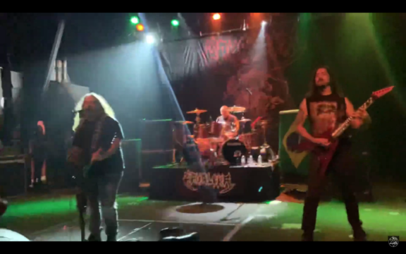 Sepultura: Max e Igor Cavalera inaugurano il Return Beneath Arise Tour 2022; guarda i primi video