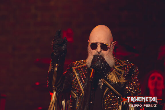 Rob Halford (Judas Priest): “Mi manca Glenn Tipton sul palco”