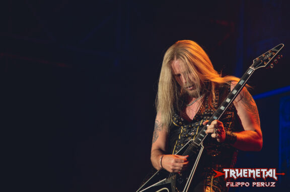 Judas Priest: Richie Faulkner nomina i suoi brani preferiti da suonare dal vivo
